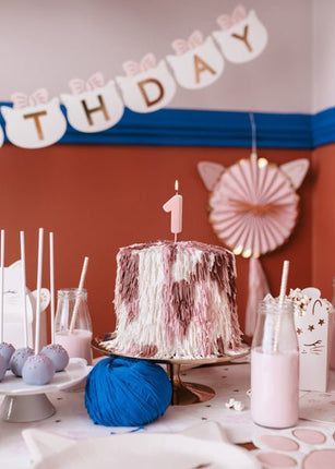 2 Jaar Kaars Lichtroze 5,5cm van Partydeco koop je bij Partywinkel