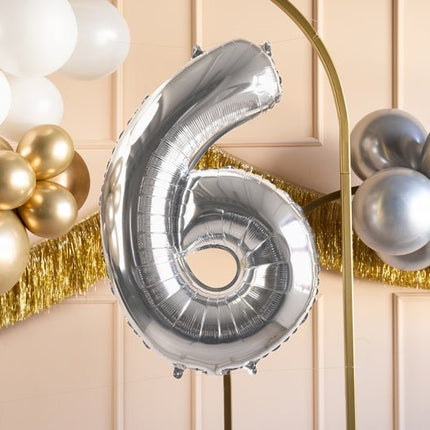 6 Jaar Cijfer Ballon Zilver Leeg 72cm van Partydeco koop je bij Partywinkel