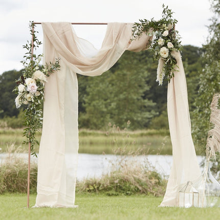 Beige Tafelloper 2m van Ginger Ray koop je bij Partywinkel