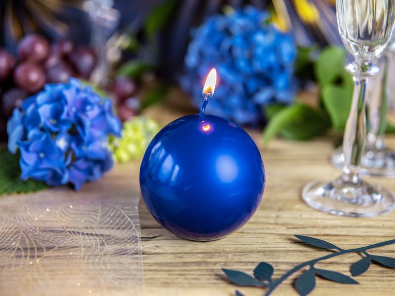 Bolkaarsen Blauw Metallic 8cm 6st van Partydeco koop je bij Partywinkel