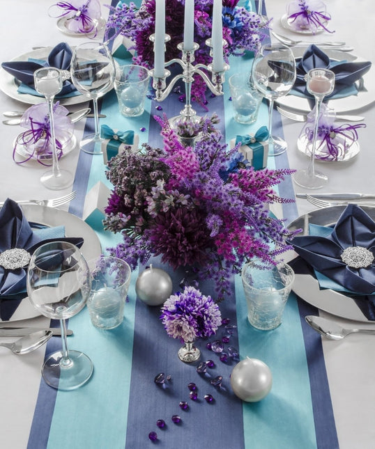 Donkerblauwe Tafelloper 36cm 9m van Partydeco koop je bij Partywinkel