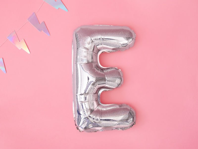 Folie Ballon Letter E Holografisch Leeg 35cm van Partydeco koop je bij Partywinkel