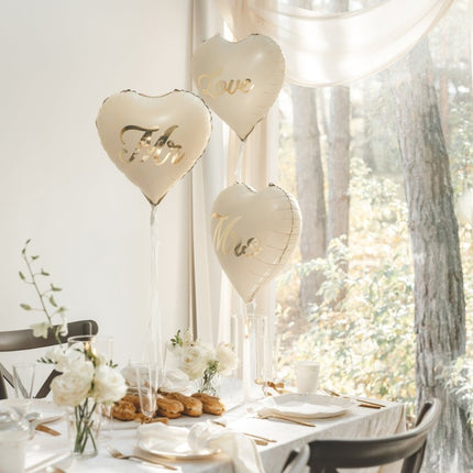 Folieballonnen hartjes MR en MRS, 45 cm, mix van Partydeco koop je bij Partywinkel