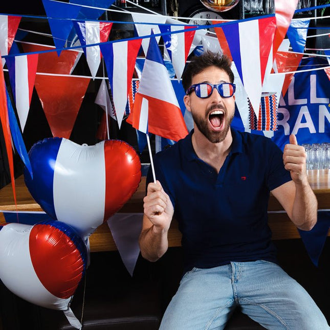 Franse Zwaaivlag 45cm van Boland koop je bij Partywinkel