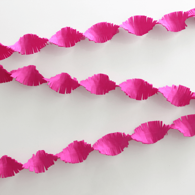 Fuchsia Slingers Crepe 24m van WeFiesta koop je bij Partywinkel