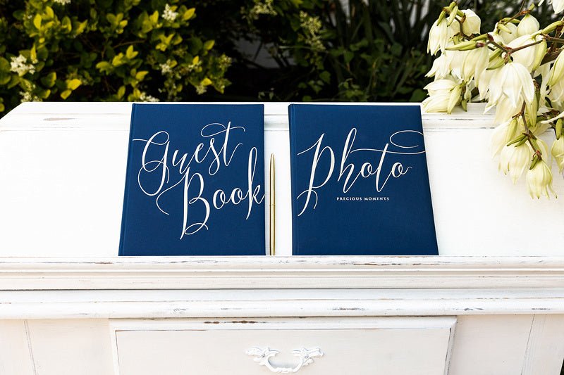 Gastenboek Blauw 24,5cm van Partydeco koop je bij Partywinkel