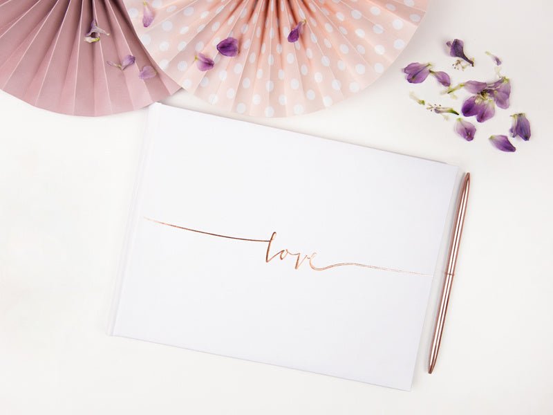 Gastenboek Love 24cm van Partydeco koop je bij Partywinkel
