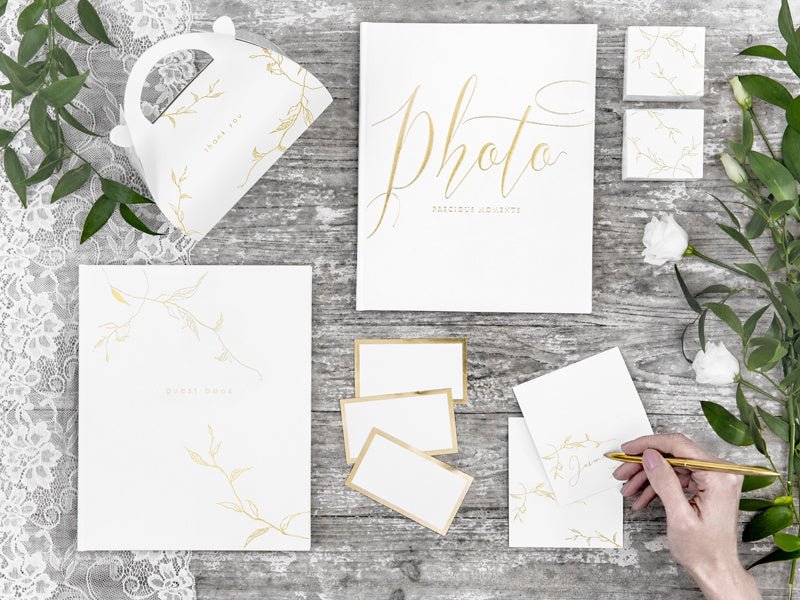 Gastenboek Wit 24,5cm van Partydeco koop je bij Partywinkel
