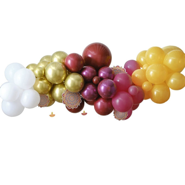 Gekleurde Ballonnenboog Met Papieren Waaiers van Ginger Ray koop je bij Partywinkel