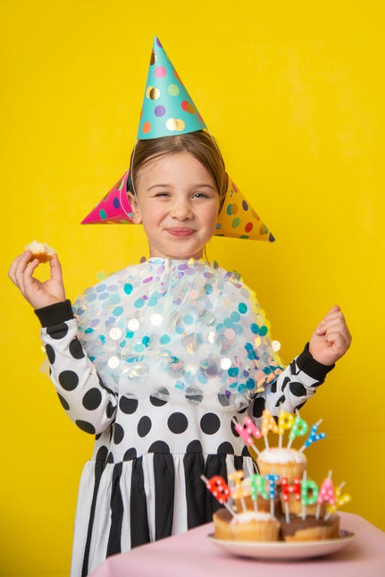 Gekleurde Feesthoedjes Stippen XL 16cm 6st van Partydeco koop je bij Partywinkel