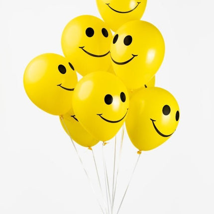 Gele Ballonnen Smiley 30,5cm 8st van WeFiesta koop je bij Partywinkel