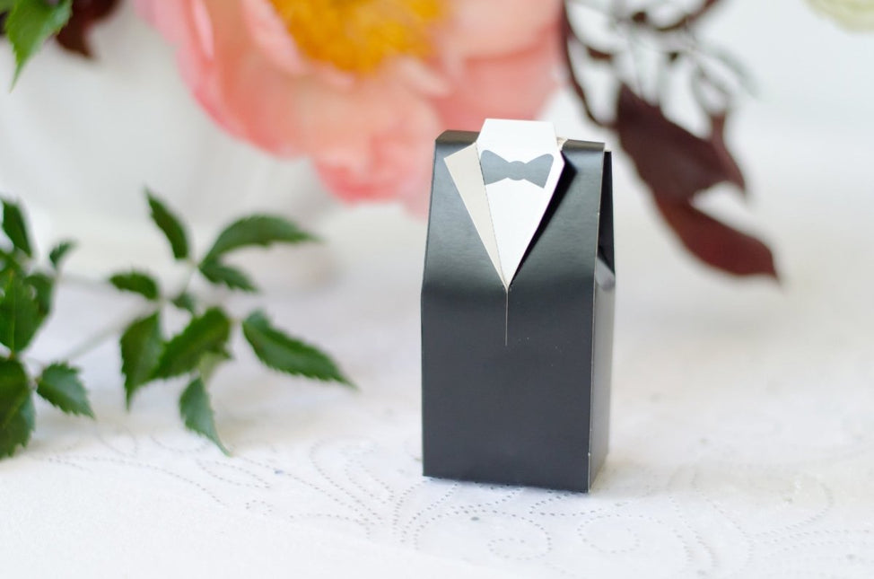Geschenkdoosjes Bruidegom 9,5cm 10st van Partydeco koop je bij Partywinkel