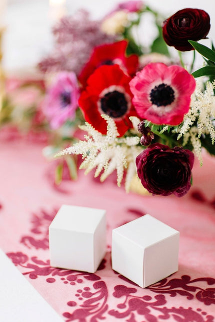 Geschenkdoosjes Kubus Wit 5cm 10st van Partydeco koop je bij Partywinkel