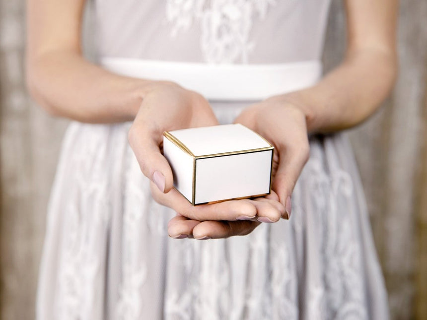 Geschenkdoosjes Rand Goud 6cm 10st van Partydeco koop je bij Partywinkel