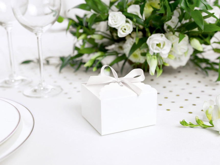 Geschenkdoosjes Strik 8cm 10st van Partydeco koop je bij Partywinkel