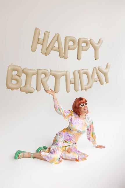 Happy Birthday Letter Ballon Beige 3,4m van Partydeco koop je bij Partywinkel