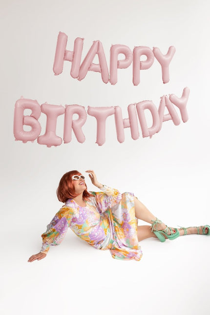 Happy Birthday Letter Ballon Lichtroze 3,4m van Partydeco koop je bij Partywinkel