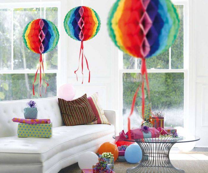 Honeycomb Bal Gekleurd 30cm van Folat koop je bij Partywinkel