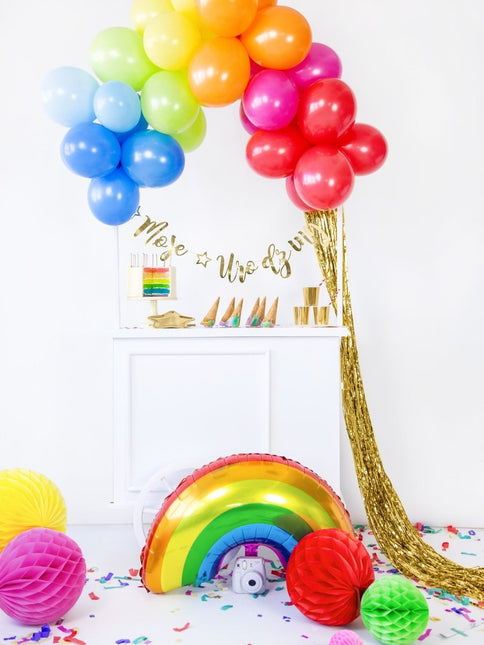 Honeycomb Bal Rood 30cm van Partydeco koop je bij Partywinkel