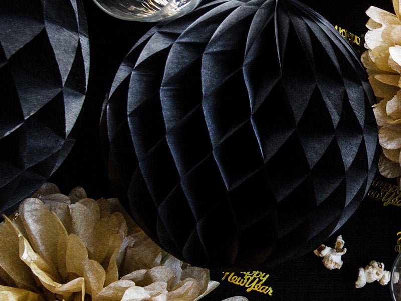 Honeycomb Bal Zwart 10cm van Partydeco koop je bij Partywinkel