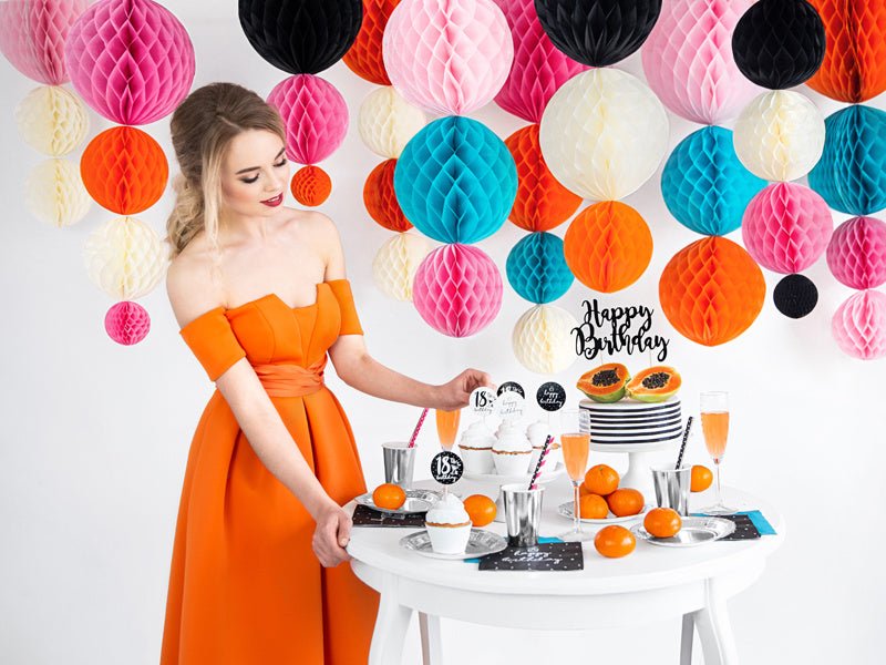 Honeycomb Bal Zwart 20cm van Partydeco koop je bij Partywinkel