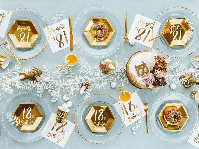 Kaars 18 Jaar Goud 7,5cm van Partydeco koop je bij Partywinkel