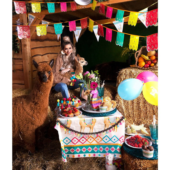 Lama Tafelkleed Versiering 1,8m van Boland koop je bij Partywinkel