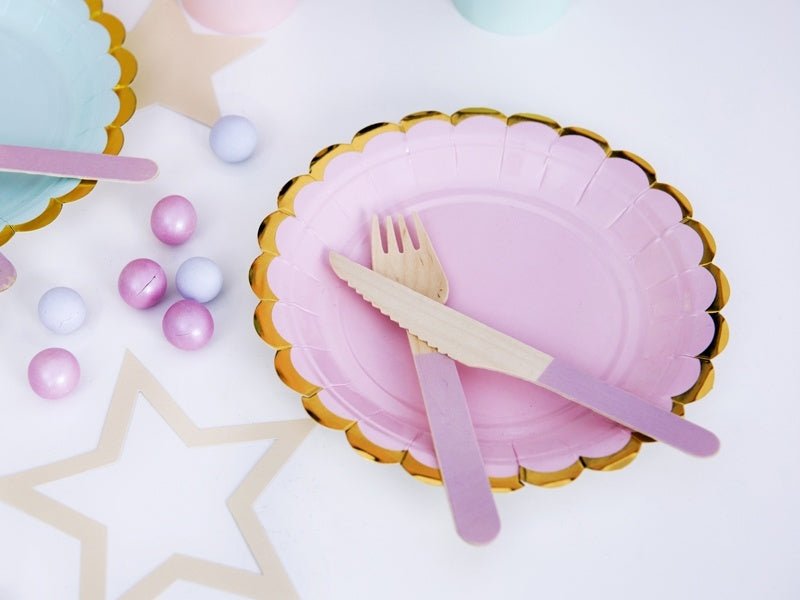 Lichtroze Bordjes Karton Goud 18cm 6st van Partydeco koop je bij Partywinkel