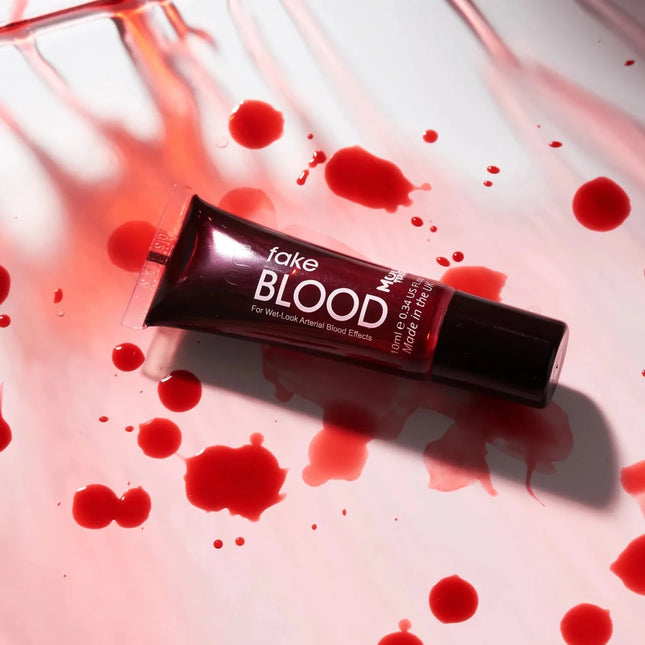 Moon Terror Fake Blood 10ml Fake Blood 10ml van Moon Creations koop je bij Partywinkel