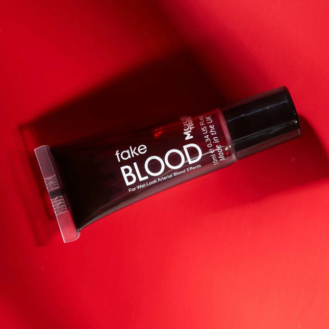 Moon Terror Fake Blood 10ml Fake Blood 10ml van Moon Creations koop je bij Partywinkel