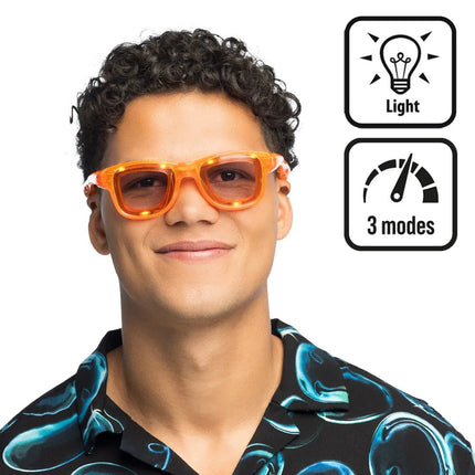 Oranje Bril Met Led van Boland koop je bij Partywinkel