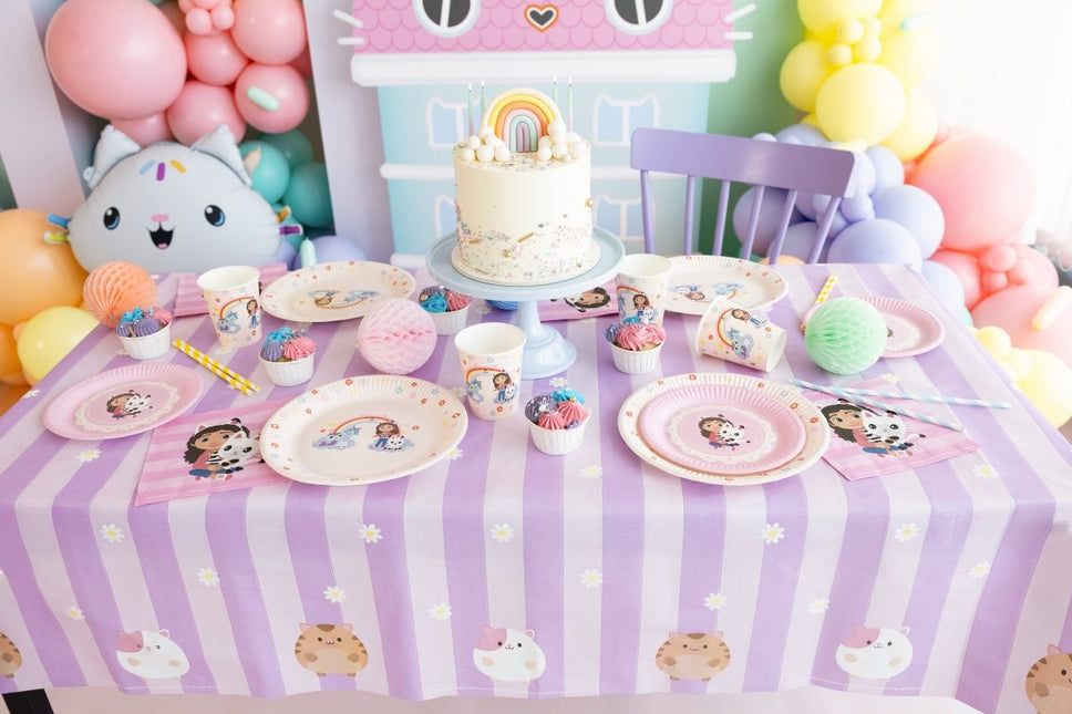 Papieren tafelkleed Gabby's Dollhouse, mix, 180 x 120 cm van Partydeco koop je bij Partywinkel