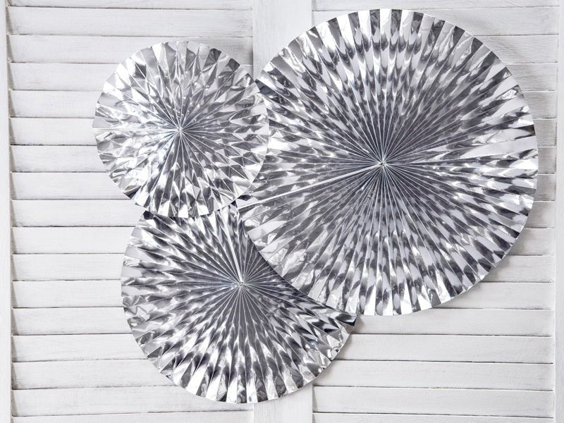 Papieren Waaiers Zilver Folie Set 23 - 40cm 3 delig van Partydeco koop je bij Partywinkel