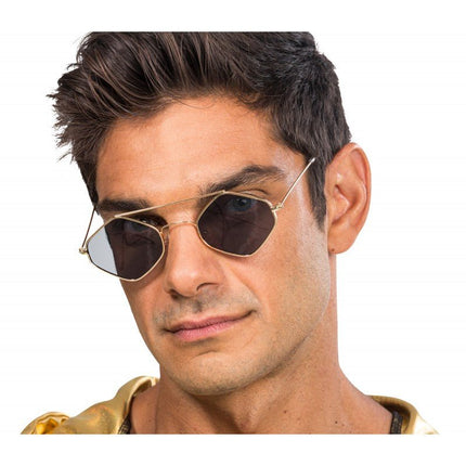 Rapper Bril – Met Metalen Ruitvormig Frame – 14 cm x 13,5 cm x 4,6 cm van CHAKS koop je bij Partywinkel