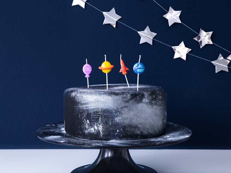 Space Kaarsen 3cm 4st van Partydeco koop je bij Partywinkel