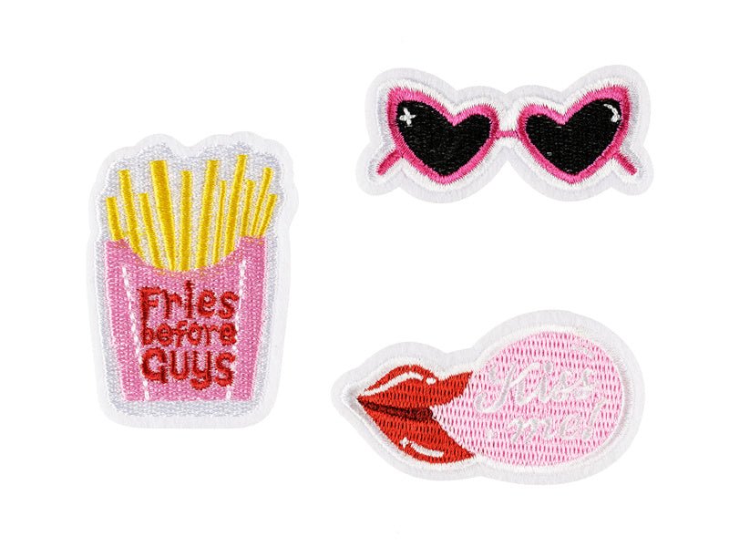 Stijk Embleem Kiss Me 3st van Partydeco koop je bij Partywinkel