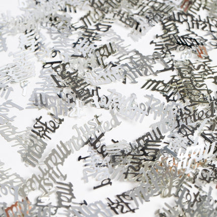 Tafelconfetti Just Married Zilver van WeFiesta koop je bij Partywinkel