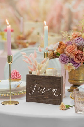 Tafelnummer Seven 18cm van Partydeco koop je bij Partywinkel