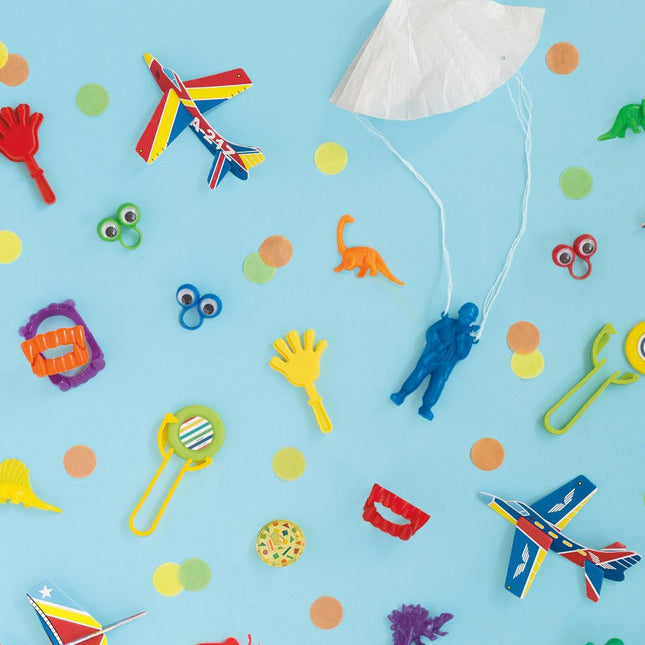 Uitdeelcadeautjes Schijfschieters 11cm 4st van Unique koop je bij Partywinkel