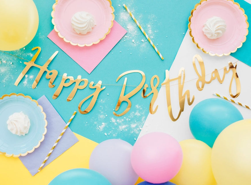 Verjaardag Slinger Happy Birthday Goud 62cm van Partydeco koop je bij Partywinkel