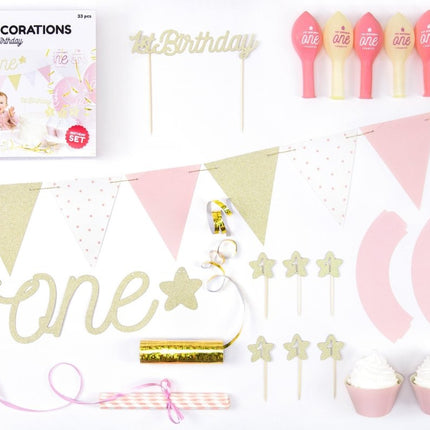 Versiering 1 Jaar Set Goud 33 delig van Partydeco koop je bij Partywinkel