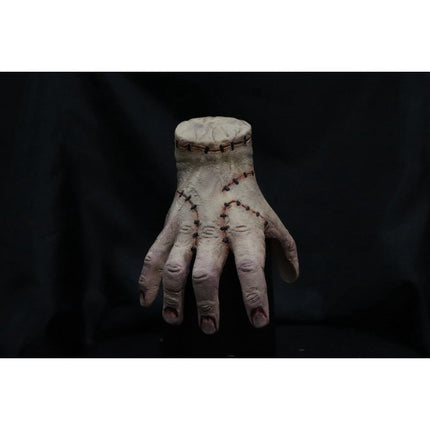 Wednesday Hand Schouder Buddy van CHAKS koop je bij Partywinkel