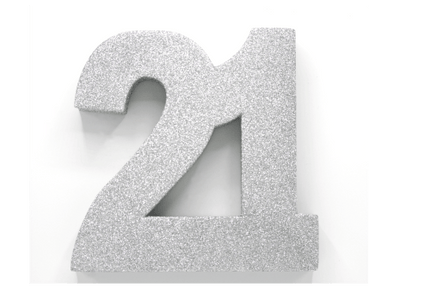 Zilver Tafeldecoratie Cijfer 21 Glitter 20,5cm van WeFiesta koop je bij Partywinkel