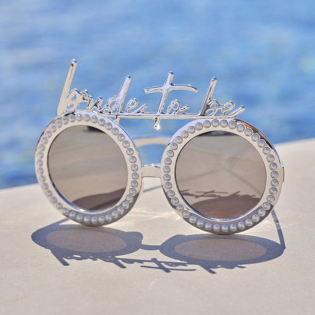 Zilveren Bril Bride To Be Parels van Ginger Ray koop je bij Partywinkel