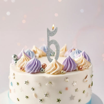 Zilveren Kaars 5 Jaar Glitter 12,5cm van Fiestas Guirca koop je bij Partywinkel